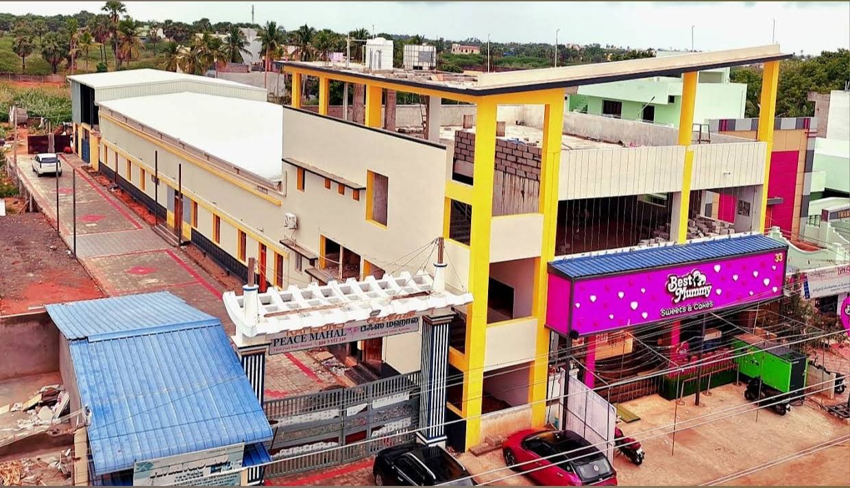 Peace Mahal building and surrounding area